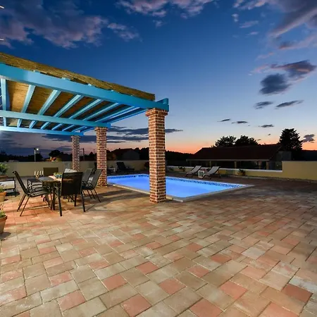 Jurenda Villa Sukošan