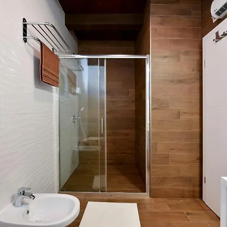 Jurenda Villa *