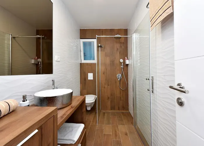 Jurenda Сукошан