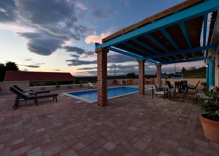 Jurenda Сукошан