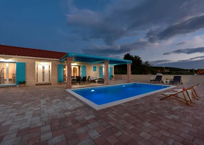 Jurenda Вилла Сукошан