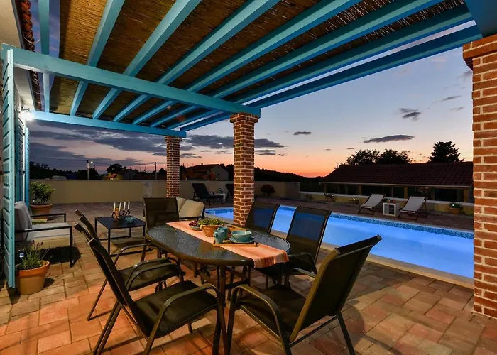 Jurenda Вилла Сукошан