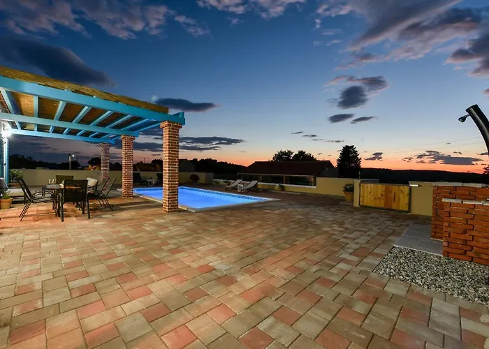 Jurenda Сукошан