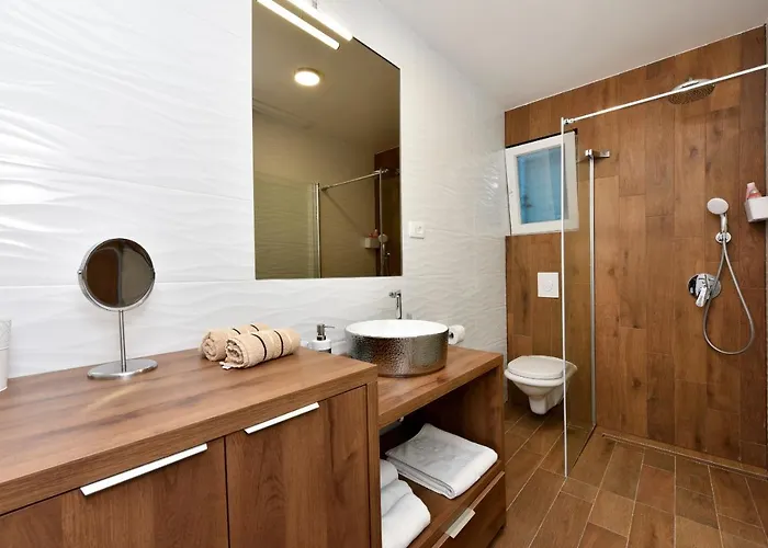 Jurenda Сукошан