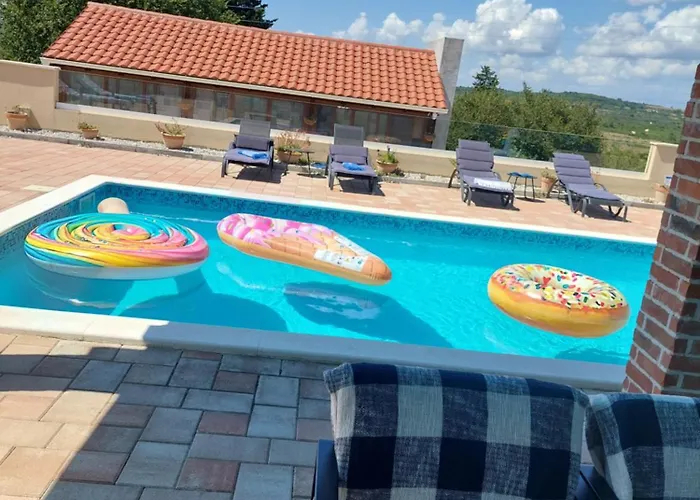 Jurenda Сукошан